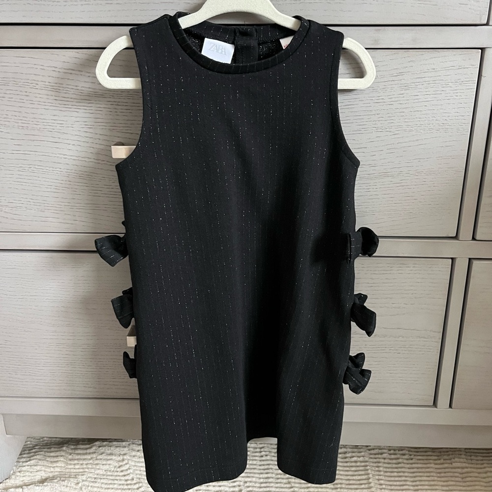 NWOT Zara Girls Black Knit Sleeveless Dress with Bow Details - Picture 2 of 7